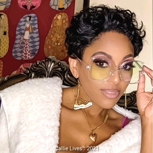 Miz Clearly Smart: Oversized Cat eye Glaases - Picture 3 of 8